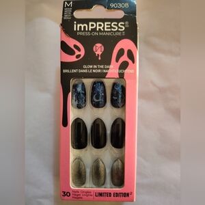 imPRESS Glow-in-the-Dark Press-On Nails